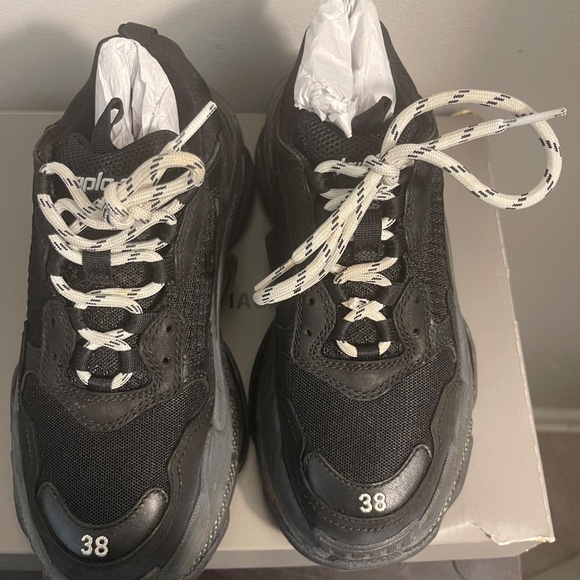 Balenciaga Triple S Sneakers - Picture 4 of 5